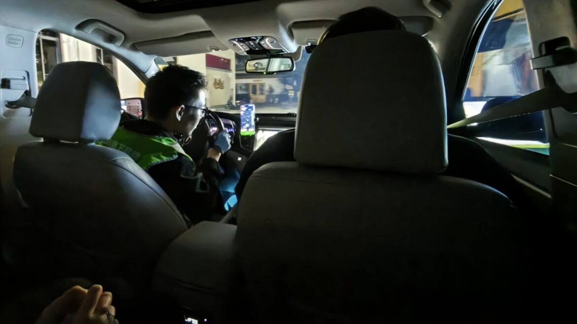 Under min senaste resa till HongKong och södra Kina utnyttjade vi elcykeltaxi efter ett restaurangbesök i Zhongshan.